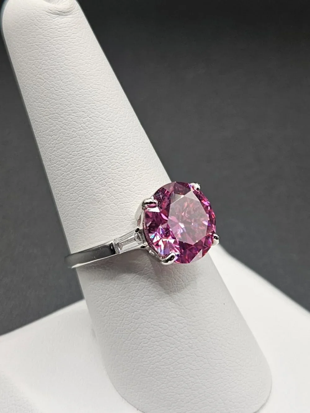 925 STERLING SILVER MOISSANITE 5CTW PINK SOLITAIRE RING SIZE 8